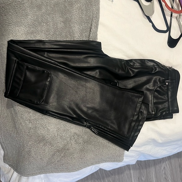 leather pants - Picture 4 of 8
